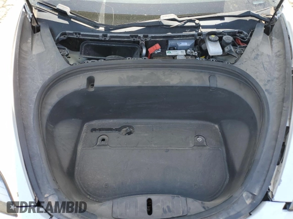 2019 Tesla Model 3 Mid Range with VIN 5YJ3E1EA3KF425125, listed as a Copart auction lot 56072995 with 105,345 mi miles and Salvage Title. Bid and sale history available at DreamBid. Image 11.