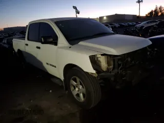 2005 Nissan Titan SE with VIN 1N6AA07A75N567801, listed as a Copart auction lot 86860634 with 231,664 mi miles and Salvage Title. Bid and sale history available at DreamBid. Image 4.