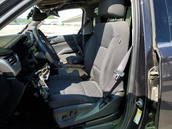 2017 Chevrolet Suburban LS с VIN 1GNSKGEC6HR249805, выставлен на аукционе Copart как лот 57065065 с пробегом Не указан миль и Списание • Salvage title. История ставок и продаж доступна на DreamBid. Изображение 7.