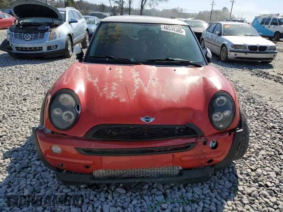 2004 MINI Hardtop with VIN WMWRC33484TJ53757, listed as a Copart auction lot 48534305 with 166,771 mi miles and Salvage Title. Bid and sale history available at DreamBid. Image 5.