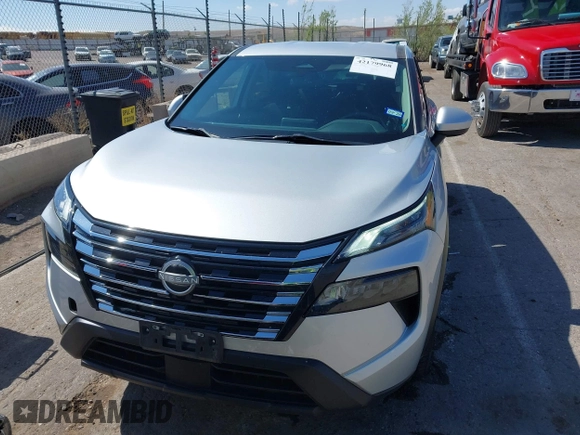 2024 Nissan Rogue SV with VIN 5N1BT3BA1RC696625, listed as a IAAI auction lot 42179968 with 28,943 mi miles and . Bid and sale history available at carsss.com. Image 13.