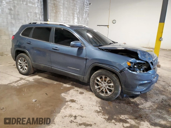2021 Jeep Cherokee Altitude with VIN 1C4PJMLBXMD162622, listed as a Copart auction lot 44963445 with 43,255 mi miles and Salvage Title. Bid and sale history available at carsss.com. Image 4.