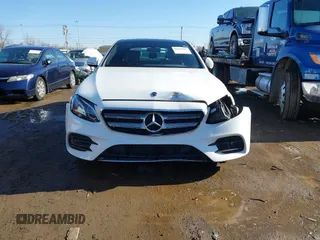 2019 Mercedes-Benz E-Class E 300 with VIN WDDZF4KB7KA544039, listed as a IAAI auction lot 41824267 with 67,072 mi miles. Bid and sale history available at carsss.com. Image 12.