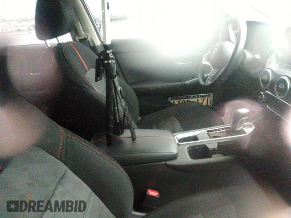 2024 Nissan Sentra SR z VIN 3N1AB8DV0RY242036, wystawiony jako IAAI lot #41345201 z przebiegiem 15 194 mil mil oraz . Historia ofert i sprzedaży dostępna na DreamBid. Obrazek 5.