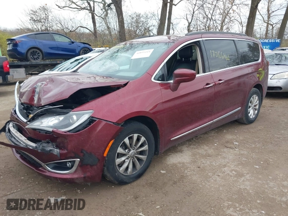 2017 Chrysler Pacifica Touring L z VIN 2C4RC1BG2HR535119, wystawiony jako IAAI lot #40891044 z przebiegiem 172 664 mil mil oraz . Historia ofert i sprzedaży dostępna na DreamBid. Obrazek 17.