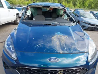 2020 Ford Escape SE with VIN 1FMCU9G68LUA19176, listed as a IAAI auction lot 42514304 with 40,646 mi miles and . Bid and sale history available at DreamBid. Image 10.