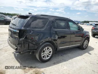 2016 Ford Explorer XLT with VIN 1FM5K7D82GGB69958, listed as a Copart auction lot 52939115 with 97,846 mi miles and Salvage Title. Bid and sale history available at carsss.com. Image 3.