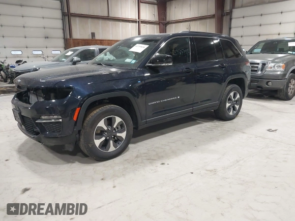 2024 Jeep Grand Cherokee с VIN 1C4RJYB65R8582910, выставлен на аукционе IAAI как лот 41719656 с пробегом 9 176 миль миль и . История ставок и продаж доступна на DreamBid. Изображение 2.