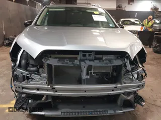 2024 Subaru Ascent Touring z VIN 4S4WMAWD0R3427104, wystawiony jako IAAI lot #42256127 z przebiegiem 1 461 mil mil oraz . Historia ofert i sprzedaży dostępna na DreamBid. Obrazek 13.