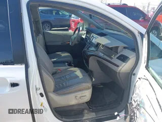 2011 Toyota Sienna XLE with VIN 5TDDK3DC4BS013416, listed as a IAAI auction lot 41933299 with 170,479 mi miles and . Bid and sale history available at DreamBid. Image 5.