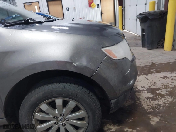2010 Ford Edge SEL with VIN 2FMDK4JC4ABB40639, listed as a IAAI auction lot 42014570 with 185,645 mi miles. Bid and sale history available at carsss.com. Image 6.