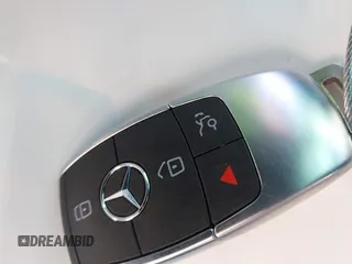2025 Mercedes-Benz GLS 450 z VIN 4JGFF5KE5SB277759, wystawiony jako IAAI lot #42261982 z przebiegiem 7 113 mil mil oraz . Historia ofert i sprzedaży dostępna na DreamBid. Obrazek 11.