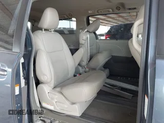 2015 Toyota Sienna XLE with VIN 5TDYK3DC7FS618571, listed as a IAAI auction lot 41930199 with 49,516 mi miles and . Bid and sale history available at carsss.com. Image 8.