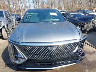 2024 Cadillac LYRIQ Luxury z VIN 1GYKPSRL3RZ107978, wystawiony jako IAAI lot #41509419 z przebiegiem 10 233 mil mil oraz . Historia ofert i sprzedaży dostępna na DreamBid. Obrazek 12.