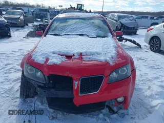 2008 Pontiac G8 with VIN 6G2ER57778L143752, listed as a IAAI auction lot 41260913 with 110,091 mi miles. Bid and sale history available at carsss.com. Image 13.