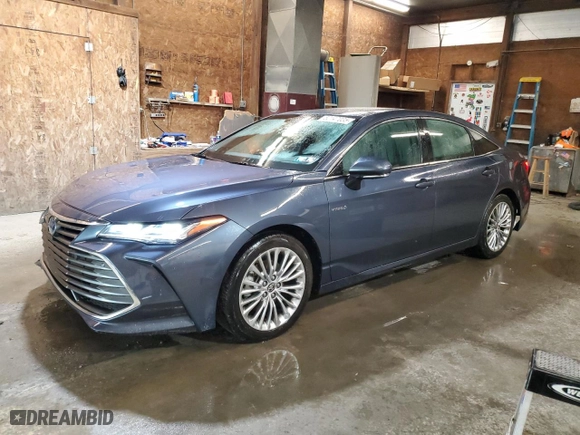 2020 Toyota Avalon Hybrid Limited with VIN 4T1D21FB3LU017328, listed as a Copart auction lot 52147035 with 54,305 mi miles and Salvage Title. Bid and sale history available at carsss.com. Image 1.