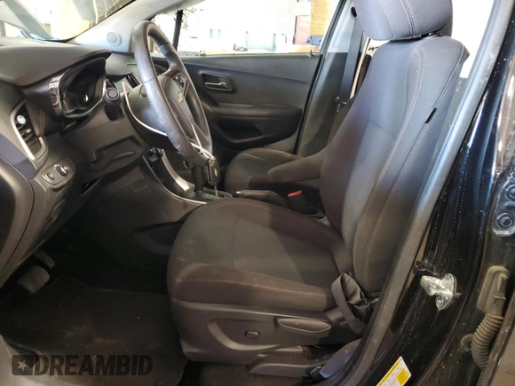 2020 Chevrolet Trax LS z VIN KL7CJNSB2LB042455, wystawiony jako Copart lot #48518325 z przebiegiem 40 904 mil mil oraz Szkoda całkowita • Salvage title. Historia ofert i sprzedaży dostępna na DreamBid. Obrazek 7.