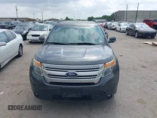 2015 Ford Explorer XLT with VIN 1FM5K7D8XFGB49343, listed as a IAAI auction lot 42159381 with 142,073 mi miles and . Bid and sale history available at carsss.com. Image 12.
