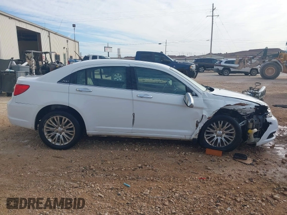 2012 Chrysler 200 Limited with VIN 1C3CCBCGXCN205796, listed as a IAAI auction lot 41482975 with 230,178 mi miles. Bid and sale history available at carsss.com. Image 13.