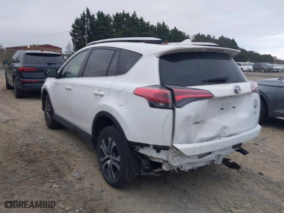2016 Toyota RAV4 LE with VIN JTMZFREV0GD080773, listed as a IAAI auction lot 40927109 with 182,549 mi miles. Bid and sale history available at carsss.com. Image 3.