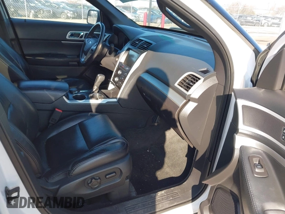 2013 Ford Explorer XLT z VIN 1FM5K8D89DGB04543, wystawiony jako IAAI lot #41758708 z przebiegiem 187 011 mil mil oraz . Historia ofert i sprzedaży dostępna na DreamBid. Obrazek 5.