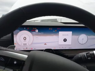 2025 Genesis GV80 Advanced z VIN KMUHBESB4SU261777, wystawiony jako IAAI lot #42147098 z przebiegiem 2 632 mil mil oraz . Historia ofert i sprzedaży dostępna na DreamBid. Obrazek 7.