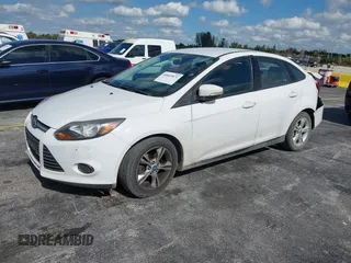 2013 Ford Focus SE with VIN 1FADP3F20DL125792, listed as a IAAI auction lot 40843871 with Not Provided miles. Bid and sale history available at carsss.com. Image 2.