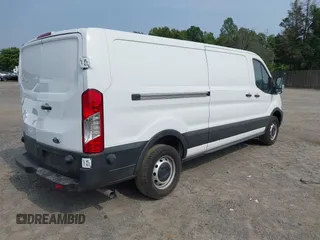 2023 Ford Transit Cargo с VIN 1FTBR1Y85PKC03205, выставлен на аукционе IAAI как лот 42113154 с пробегом 17 338 миль миль и . История ставок и продаж доступна на DreamBid. Изображение 4.