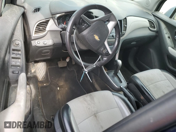 2020 Chevrolet Trax LT with VIN 3GNCJLSB4LL317899, listed as a Copart auction lot 53877975 with 136,935 mi miles and Salvage title. Bid and sale history available at DreamBid. Image 8.