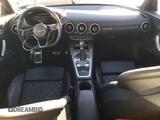 2017 Audi TT z VIN TRUC5AFV8H1003697, wystawiony jako Copart lot #38000154 z przebiegiem 47 225 mil mil oraz . Historia ofert i sprzedaży dostępna na DreamBid. Obrazek 8.