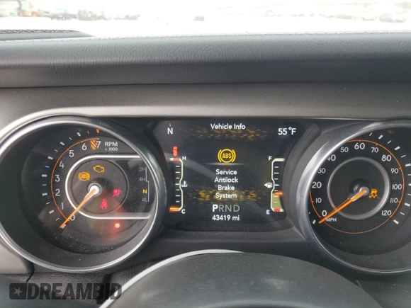 2018 Jeep Wrangler Unlimited Sahara with VIN 1C4HJXEG0JW303941, listed as a Copart auction lot 53029895 with 43,419 mi miles and Salvage title. Bid and sale history available at DreamBid. Image 9.