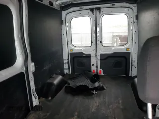 2015 Ford Transit Cargo с VIN 1FTNR1CG2FKB10801, выставлен на аукционе Copart как лот 60670485 с пробегом 71 183 миль миль и Чистый • Clean title. История ставок и продаж доступна на DreamBid. Изображение 10.