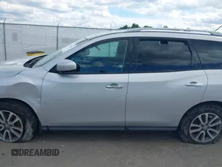 2016 Nissan Pathfinder Platinum z VIN 5N1AR2MNXGC662989, wystawiony jako IAAI lot #42315335 z przebiegiem 128 956 mil mil oraz . Historia ofert i sprzedaży dostępna na DreamBid. Obrazek 14.