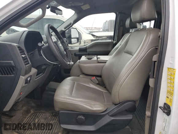 2017 Ford F-250 XL z VIN 1FD7X2A66HEE51243, wystawiony jako Copart lot #41967755 z przebiegiem 194 364 mil mil oraz Szkoda całkowita • Salvage title. Historia ofert i sprzedaży dostępna na DreamBid. Obrazek 7.