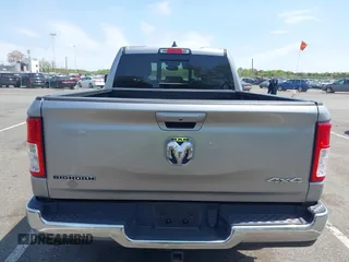2021 Ram 1500 Big Horn с VIN 1C6RRFBG9MN734212, выставлен на аукционе IAAI как лот 42137938 с пробегом 27 576 миль миль и . История ставок и продаж доступна на DreamBid. Изображение 16.