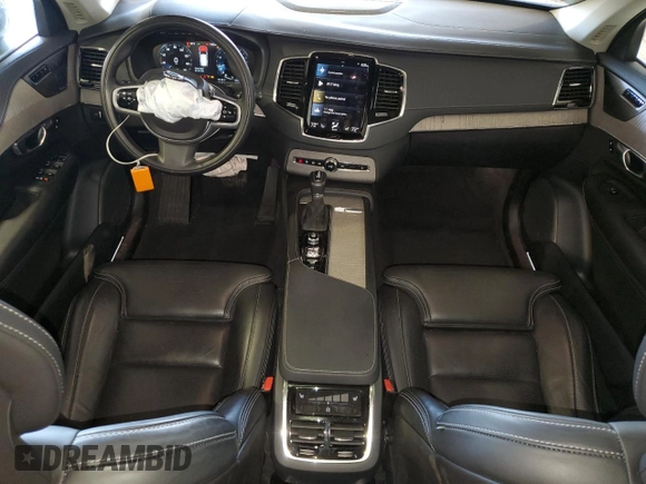 2021 Volvo XC90 Inscription with VIN YV4A221L3M1769642, listed as a Copart auction lot 59743205 with 41,765 mi miles and Salvage title. Bid and sale history available at DreamBid. Image 8.