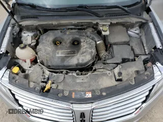 2018 Lincoln MKC Premiere z VIN 5LMCJ1C9XJUL07396, wystawiony jako Copart lot #54317485 z przebiegiem 185 589 mil mil oraz Szkoda całkowita • Salvage title. Historia ofert i sprzedaży dostępna na DreamBid. Obrazek 12.