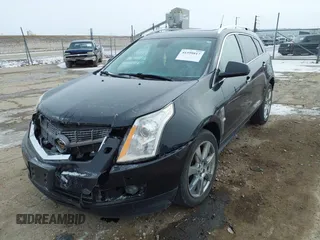 2011 Cadillac SRX Premium Collection with VIN 3GYFNFEY4BS505185, listed as a IAAI auction lot 41599817 with 211,836 mi miles. Bid and sale history available at carsss.com. Image 17.