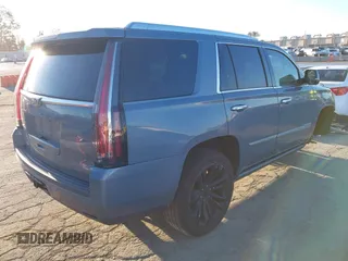 2016 Cadillac Escalade Premium Collection z VIN 1GYS4CKJ5GR382840, wystawiony jako IAAI lot #41824950 z przebiegiem 235 931 mil mil oraz . Historia ofert i sprzedaży dostępna na DreamBid. Obrazek 4.