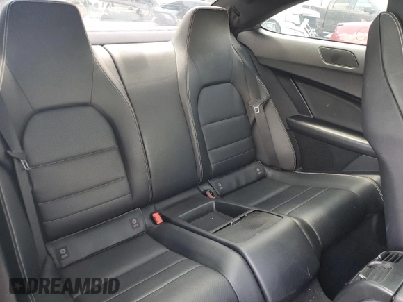2013 Mercedes-Benz C 250 z VIN WDDGJ4HBXDG089068, wystawiony jako Copart lot #59418245 z przebiegiem 87 912 mil mil oraz Szkoda całkowita • Salvage title. Historia ofert i sprzedaży dostępna na DreamBid. Obrazek 10.