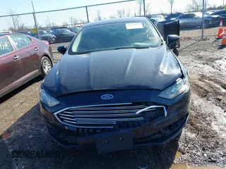 2018 Ford Fusion SE with VIN 3FA6P0HD8JR201925, listed as a IAAI auction lot 41828166 with 144,385 mi miles. Bid and sale history available at carsss.com. Image 12.
