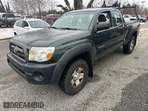 2010 Toyota Tacoma with VIN 5TEUX4EN0AZ720778, listed as a Copart auction lot 49101265 with 106,681 mi miles and Clean Title. Bid and sale history available at carsss.com. Image 2.