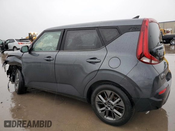 2022 Kia Soul EX with VIN KNDJ33AU7N7826597, listed as a Copart auction lot 50163745 with 39,044 mi miles and Salvage Title. Bid and sale history available at carsss.com. Image 2.