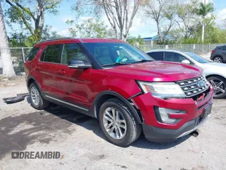 2016 Ford Explorer XLT with VIN 1FM5K7DH2GGC30709, listed as a IAAI auction lot 41709275 with 226,236 mi miles and . Bid and sale history available at carsss.com. Image 1.