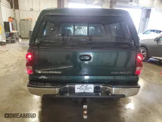 2005 Chevrolet Silverado 1500 LS with VIN 2GCEK13T951108186, listed as a Copart auction lot 46241485 with 203,975 mi miles and Non Repairable. Bid and sale history available at carsss.com. Image 6.