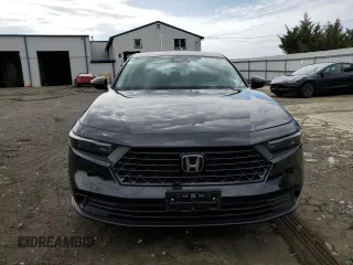 2024 Honda Accord LX z VIN 1HGCY1F24RA051238, wystawiony jako Copart lot #52705865 z przebiegiem 6722 mil mil oraz Szkoda całkowita • Salvage title. Historia ofert i sprzedaży dostępna na DreamBid. Obrazek 5.