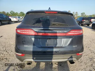 2017 Lincoln MKC Premiere z VIN 5LMCJ1C94HUL24284, wystawiony jako Copart lot #52895915 z przebiegiem 130 037 mil mil oraz Szkoda całkowita • Salvage title. Historia ofert i sprzedaży dostępna na DreamBid. Obrazek 6.