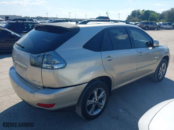 2007 Lexus RX 400h with VIN JTJGW31U072003993, listed as a IAAI auction lot 41665187 with 147,036 mi miles. Bid and sale history available at carsss.com. Image 4.