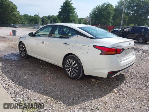 2024 Nissan Altima SV with VIN 1N4BL4DV2RN387119, listed as a IAAI auction lot 42563462 with 51,591 mi miles and . Bid and sale history available at DreamBid. Image 3.
