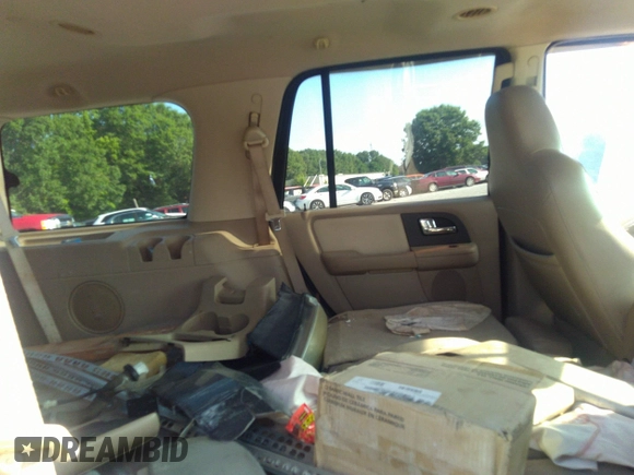 2005 Ford Expedition Eddie Bauer with VIN 1FMPU17555LA63851, listed as a IAAI auction lot 36265440 with Not provided miles and . Bid and sale history available at DreamBid. Image 8.